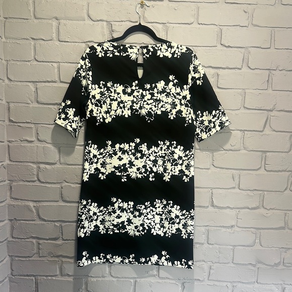 NWOT Banana Republic Black and White Sheath Mini Dress size 4 - Picture 3 of 4